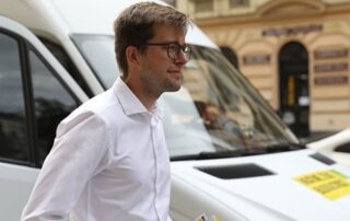 NKI - Parlamentní listy