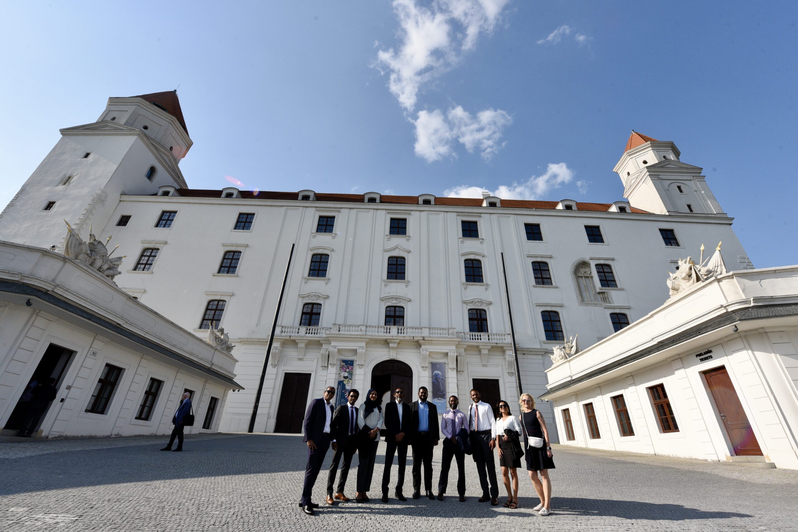 Delegácia kontrolórov a členov parlamentu Maldív navštívila Bratislavu